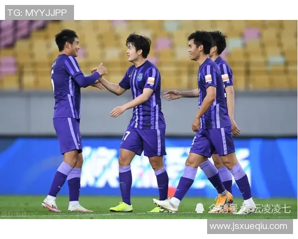 赛后分析:上海足球队与南京足球队的表现与状态对比探讨 赛后分析:上海足球队与南京足球队的表现与状态对比探讨